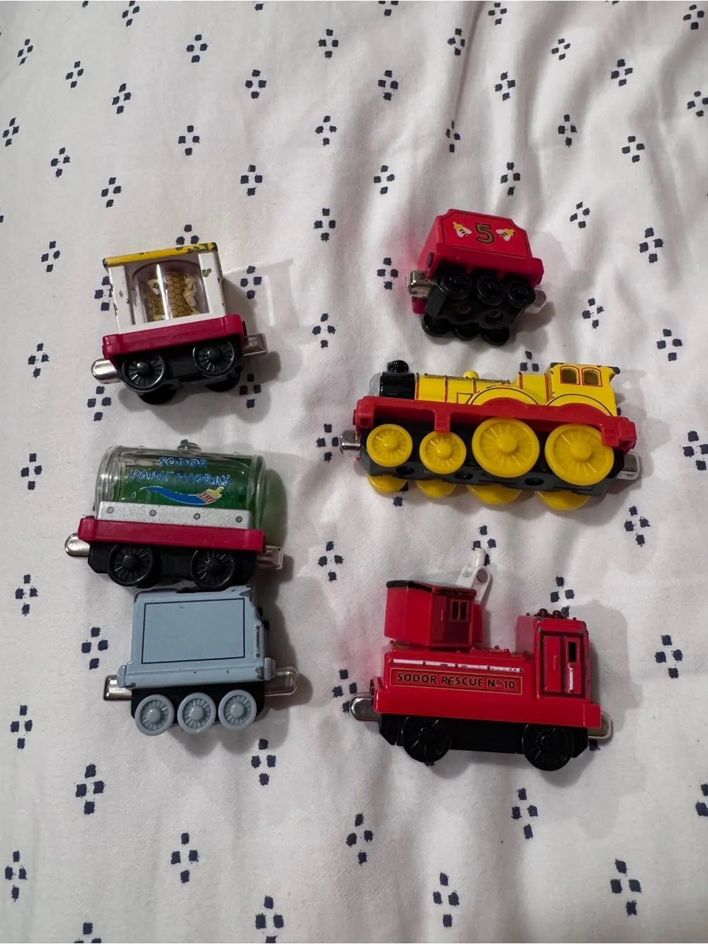 6 Piece Thomas & Friends Bee Car Molly Paint Car Hose Car Lot Collectible